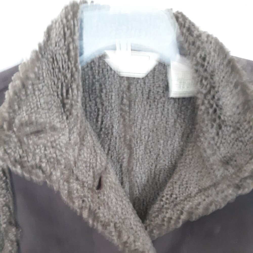 L.L Bean Sherpa Vest Womans size M EUC - Picture 2 of 3